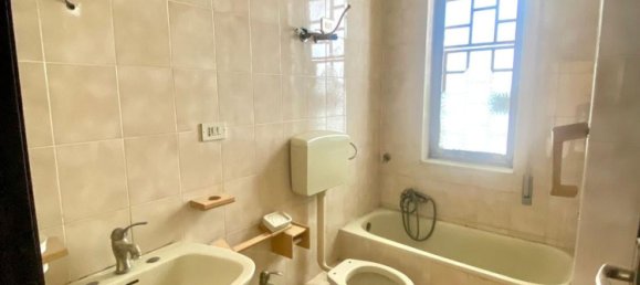 4 Schlafzimmer Wohnung in Palermo, Italy, Nr. 360029 14