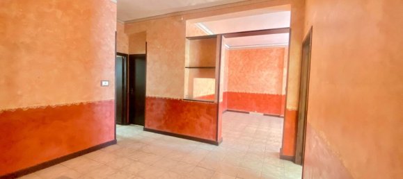 4 Schlafzimmer Wohnung in Palermo, Italy, Nr. 360029 6