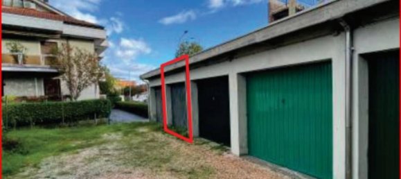 5 rooms Apartment in Viadana, Italy No. 272840 5