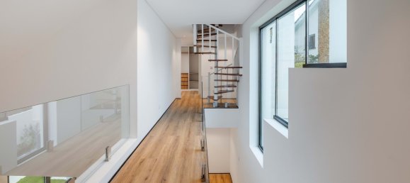 5 bedrooms Villa in Cascais, Portugal No. 197921 6