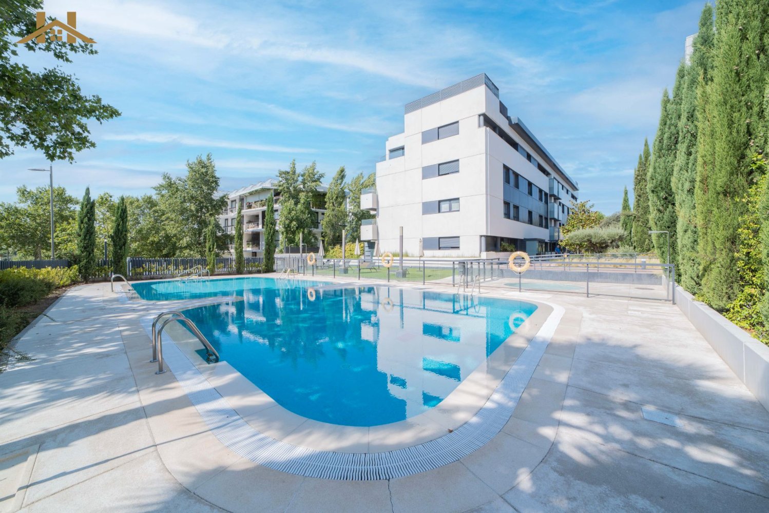 3 bedrooms Penthouse in Boadilla del Monte, Spain No. 166584