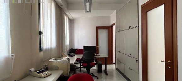 Büro in Schio, Italy 100m², Nr. 295717 8