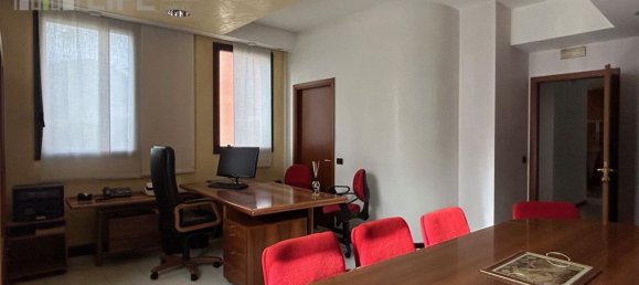 Büro in Schio, Italy 100m², Nr. 295717 2
