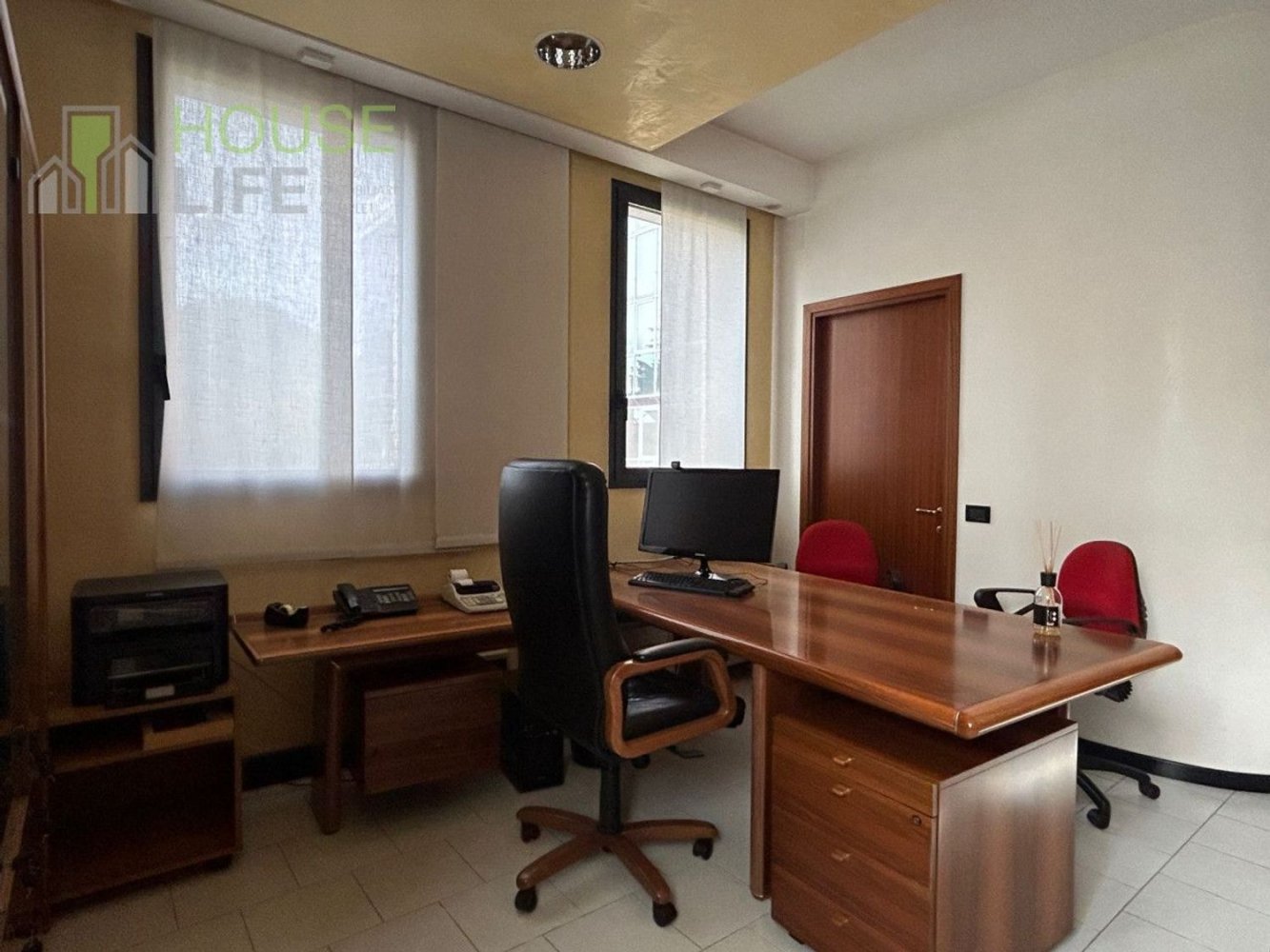 Büro in Schio, Italy 100m², Nr. 295717