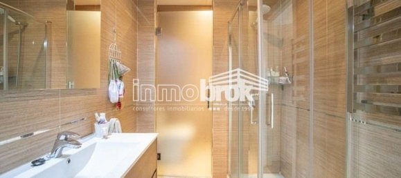 Apartamento T4 em Madrid, Spain N.º 77923 9