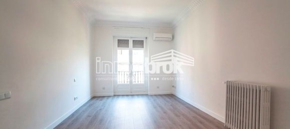 Apartamento T4 em Madrid, Spain N.º 77923 3