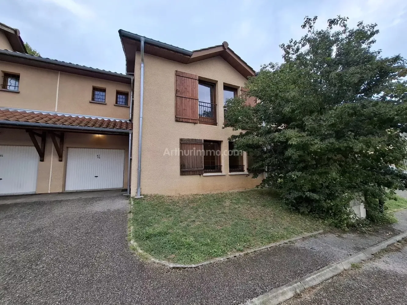 4 bedrooms House in Isere, France No. 321678