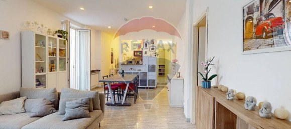 Квартира с 2 спальнями в Генуя, Италия № 270484 37