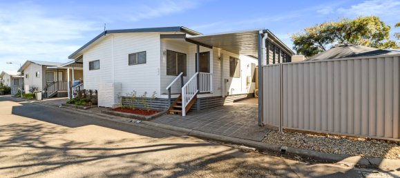 2 غرف نوم فيلا في Stanhope Gardens, Australia رقم 428 2