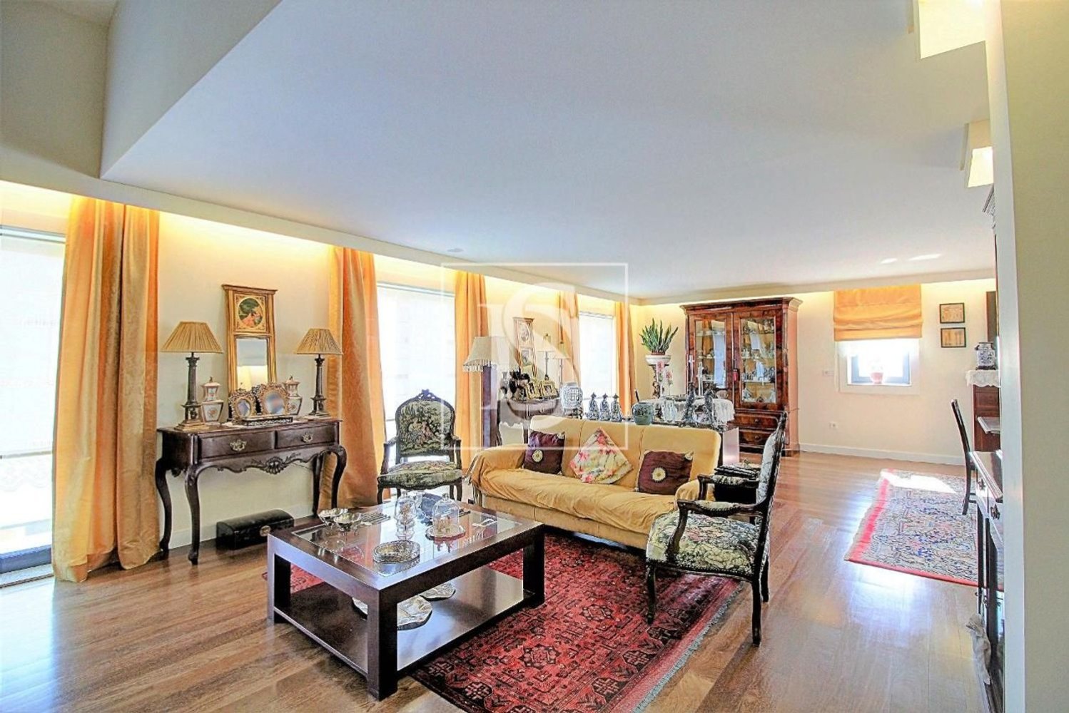 Дуплекс с 4 спальнями в Повуа ди Варзин, Португалия № 116147