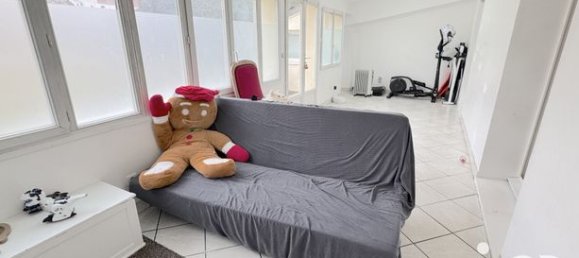 4 bedrooms House in Tremblay-en-France, France No. 360037 13