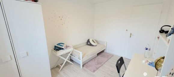 4 bedrooms House in Tremblay-en-France, France No. 360037 9