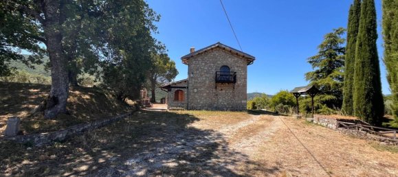 95m² Commercial property in Spoleto, Italy No. 271680 14