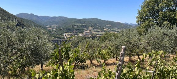 95m² Commercial property in Spoleto, Italy No. 271680 21