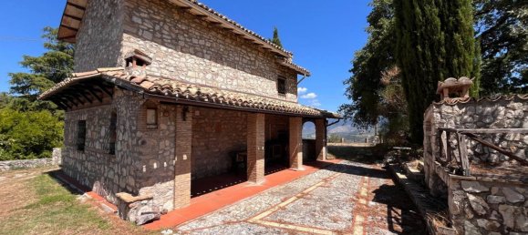 95m² Commercial property in Spoleto, Italy No. 271680 22