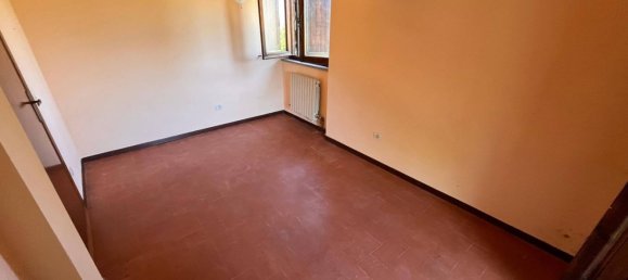 95m² Commercial property in Spoleto, Italy No. 271680 32