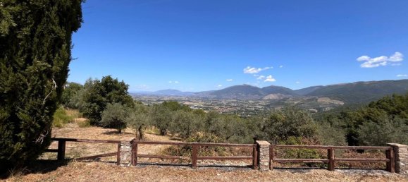 95m² Commercial property in Spoleto, Italy No. 271680 17