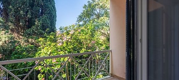 Apartamento de 2 dormitorios en Cascais, Portugal No. 9929 2