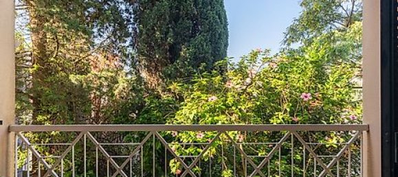 Apartamento de 2 dormitorios en Cascais, Portugal No. 9929 3