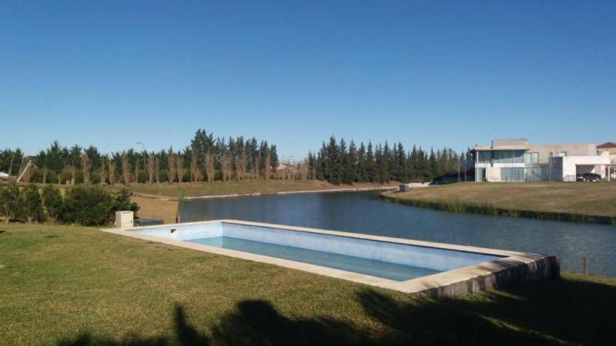 4 bedrooms House in Tigre, Argentina No. 58465