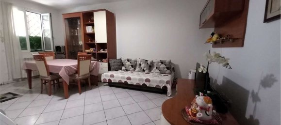2 bedrooms Apartment in Prato, Italy No. 323604 7
