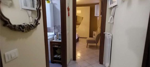 2 bedrooms Apartment in Prato, Italy No. 323604 11