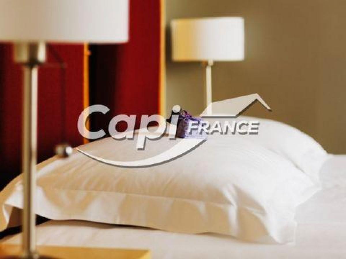 Bureau à Toulouse, France 2300m² No. 19958