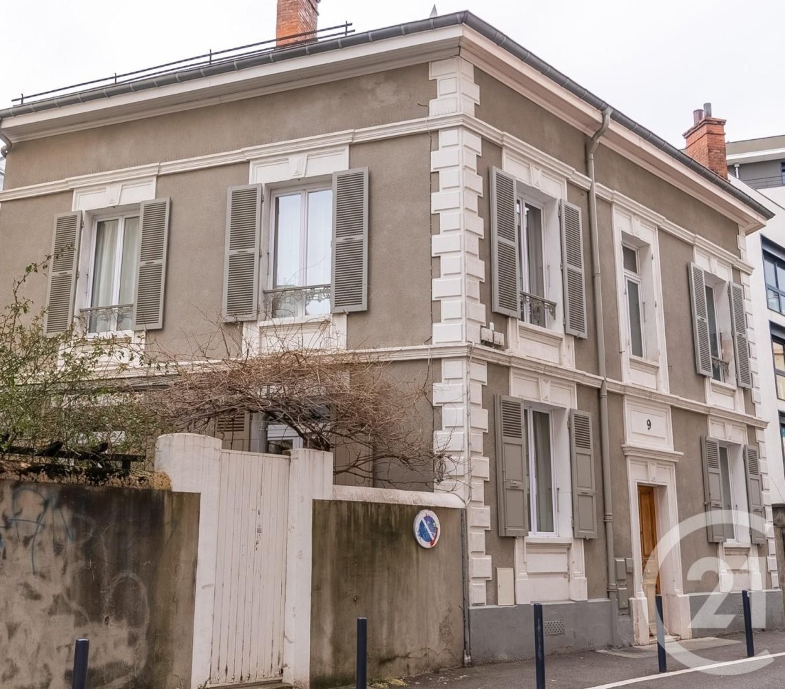 6 bedrooms House in Grenoble, France No. 338808