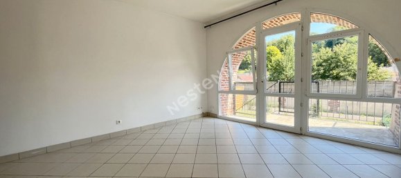 2 bedrooms Apartment in Meru, France No. 256453 3