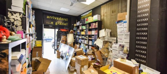 2 bedrooms Apartment in Turin, Italy No. 326859 9