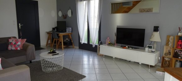 Casa de 3 dormitorios en La Cote-Saint-Andre, France No. 199900 6