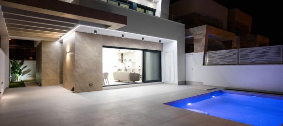 Villa T3 em San Miguel de Salinas, Spain N.º 9676 18