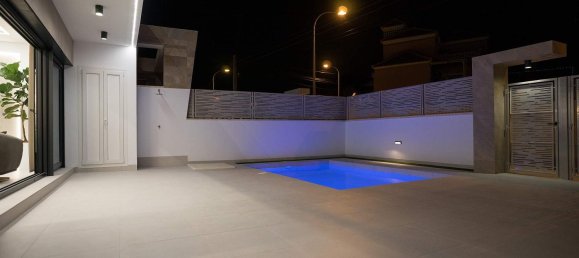 Villa T3 em San Miguel de Salinas, Spain N.º 9676 16