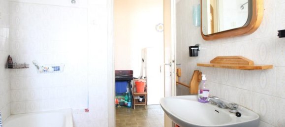 2 Schlafzimmer Wohnung in Pomezia, Italy, Nr. 329414 24