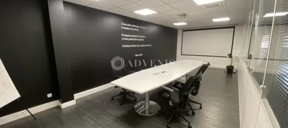 Офис 700м² в Нёйи-Плезанс, Франция № 302362 6