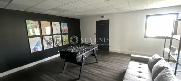 Офис 700м² в Нёйи-Плезанс, Франция № 302362 7