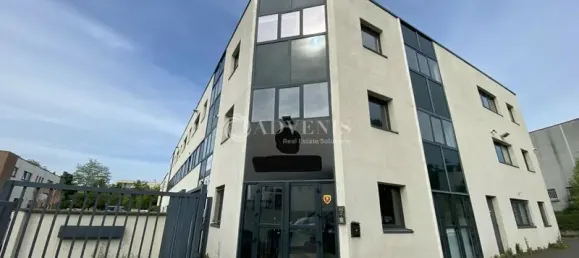 Офис 700м² в Нёйи-Плезанс, Франция № 302362 10