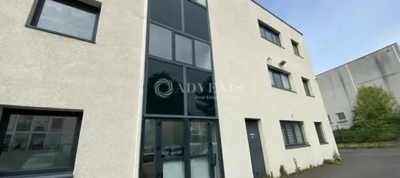 Офис 700м² в Нёйи-Плезанс, Франция № 302362 11