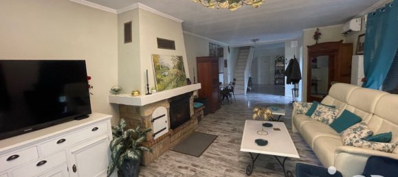 4 rooms House in Courtenay, France No. 242649 6