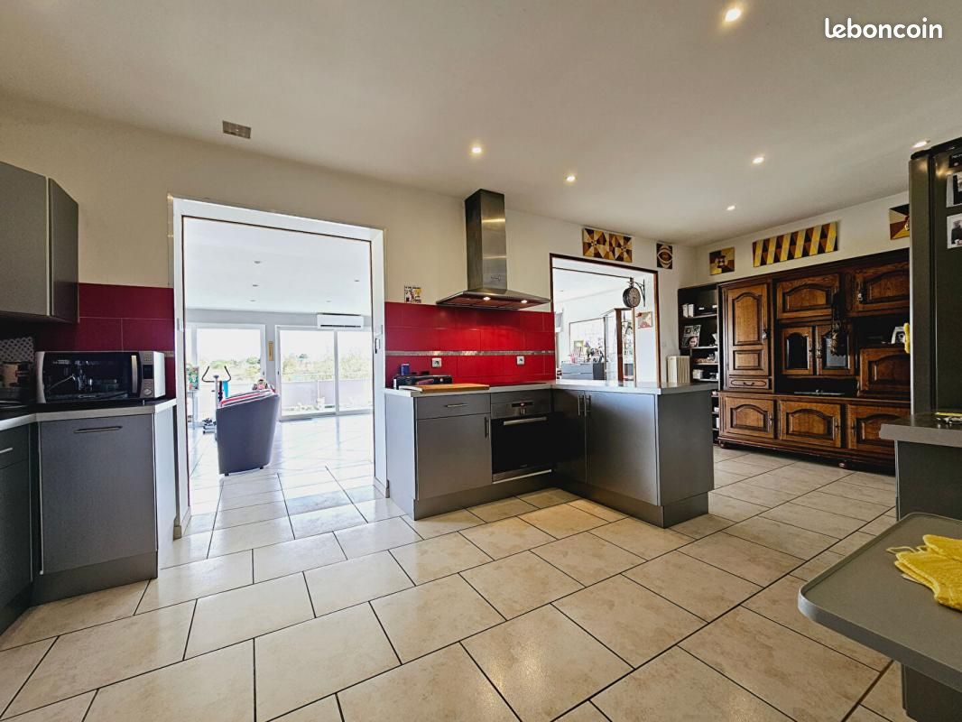 3 غرف نوم منزل في Bourges, France رقم 40970