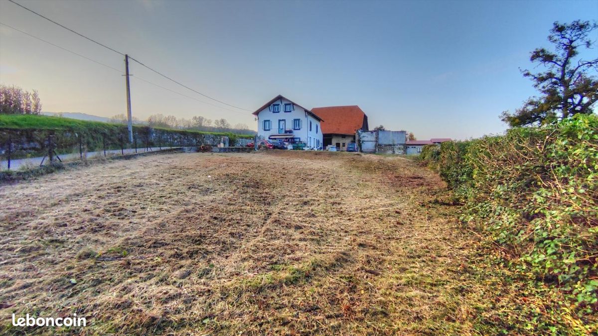 744m² Land in Amancy, France No. 114202
