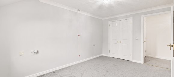 1 bedroom Apartment in East Grinstead, United Kingdom No. 1044 10