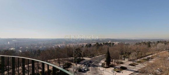 5 bedrooms Penthouse in Madrid, Spain No. 136988 28