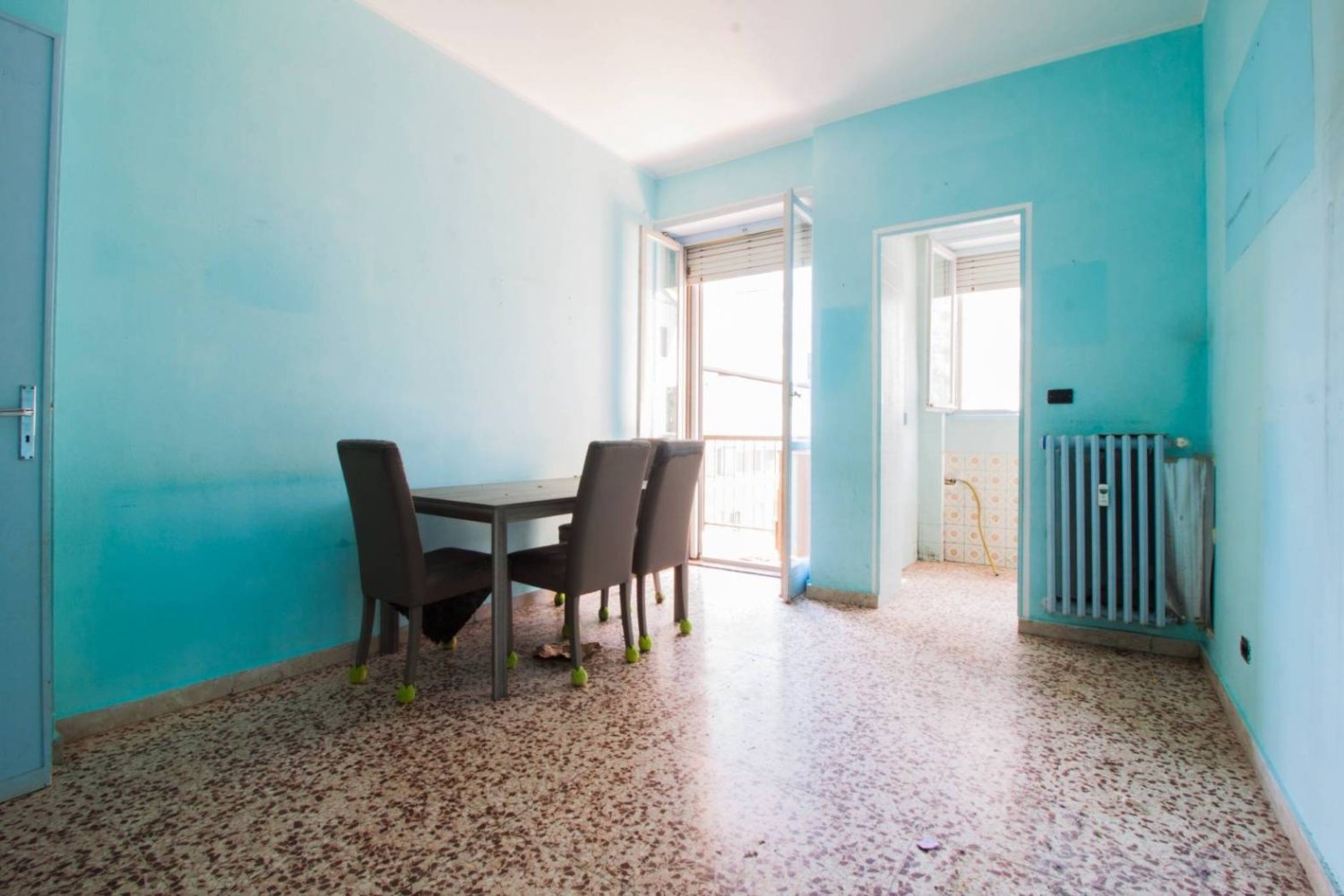 2 bedrooms Apartment in Turin, Italy No. 349896