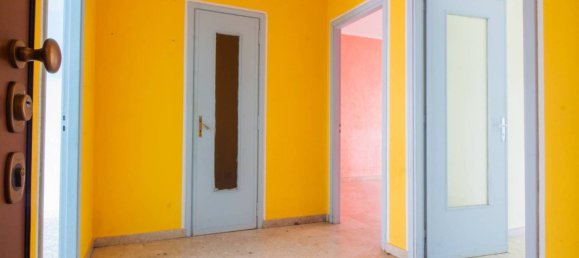 2 bedrooms Apartment in Turin, Italy No. 349896 6