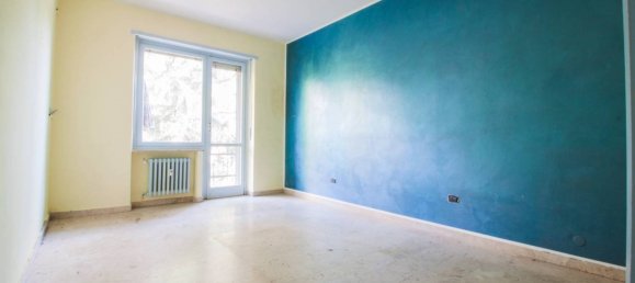 2 bedrooms Apartment in Turin, Italy No. 349896 8