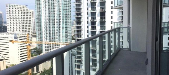 1 bedroom Commercial property for rent in Miami, Miami-Dade, Florida, USA № 615062 2