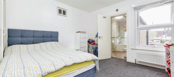 2 Schlafzimmer Haus in Watford, United Kingdom, Nr. 6065 8