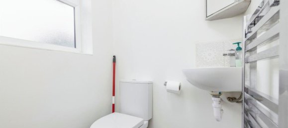 2 Schlafzimmer Haus in Watford, United Kingdom, Nr. 6065 16