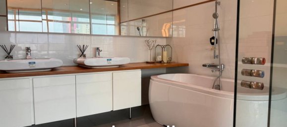 2 bedrooms Condo in Bangkok, Thailand No. 20450 3